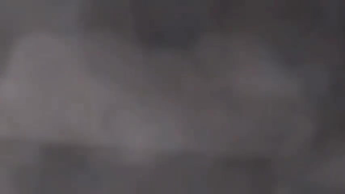 تلاش کن نخندی